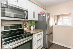 130 KINGSWOOD Drive Unit# 33 Kitchener