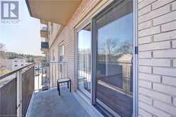 283 FAIRWAY Road N Unit# 306 Kitchener