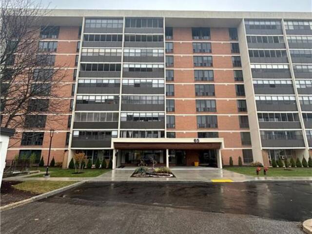 65 WESTMOUNT Road N Unit# 704 Waterloo Ontario