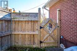 914 IVY Court Oshawa