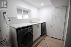 230 HAZELGLEN Drive Unit# B Kitchener