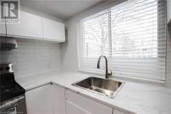 230 HAZELGLEN Drive Unit# B Kitchener