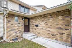 375 KINGSCOURT Drive Unit# 41 Waterloo