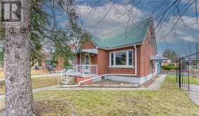 34 DIETZ Avenue S Waterloo