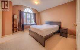 1389 COUNTRYSTONE Drive Kitchener