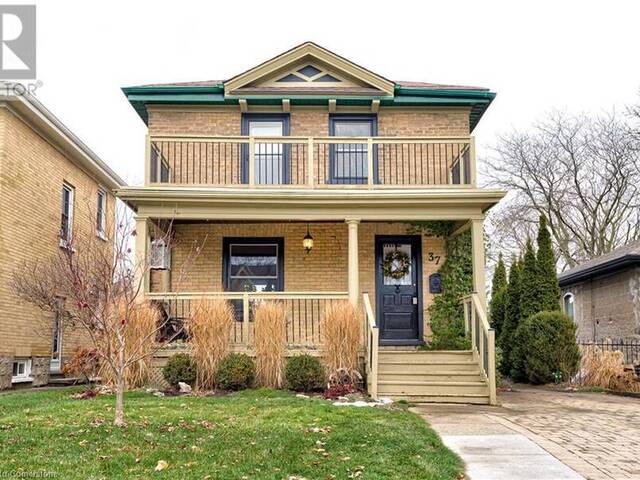 37 ROSEVIEW Avenue Cambridge