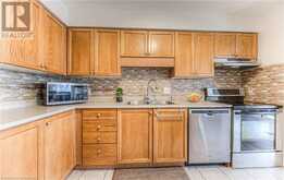 42 GREEN VALLEY Drive Unit# 28 Kitchener