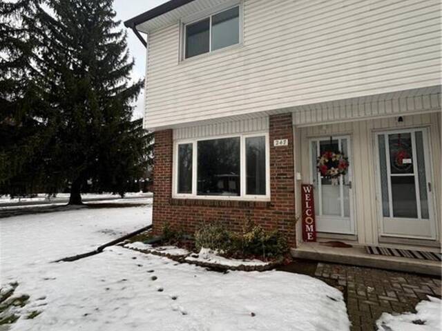 247 FERGUS Avenue Unit# 11 Kitchener Ontario