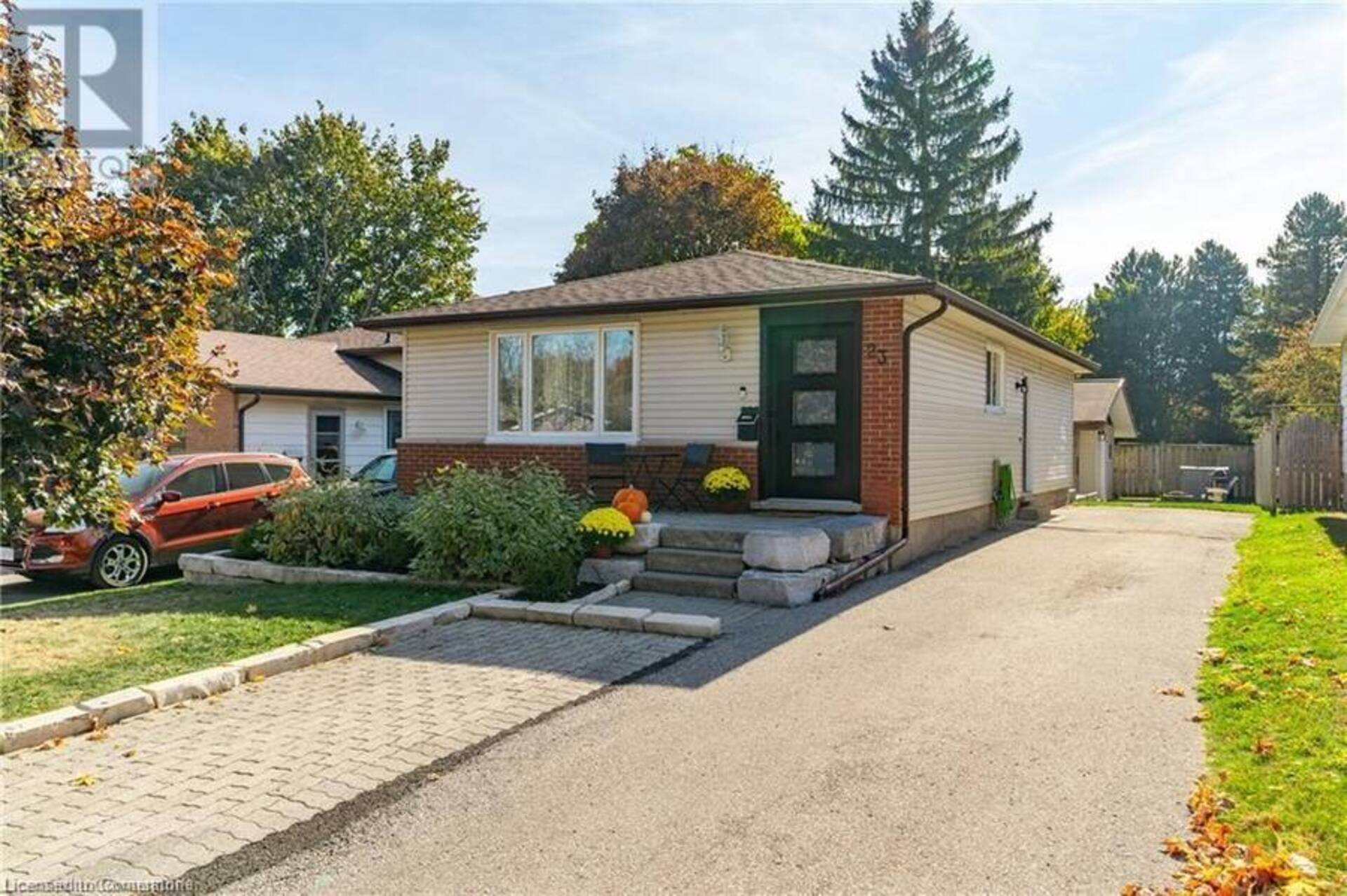 23 HILLSIDE Drive Kitchener