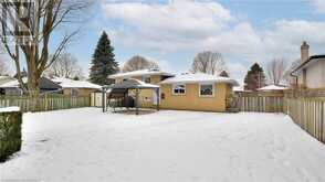 145 HICKSON Drive Kitchener