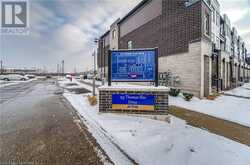 155 THOMAS SLEE Drive Unit# 2Q Kitchener