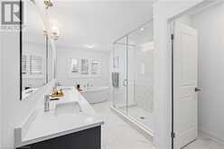 921 NATHALIE Court Kitchener