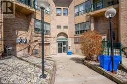 15 HOFSTETTER Avenue Unit# 404 Kitchener