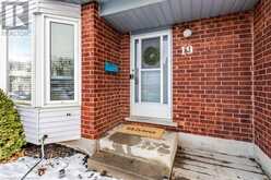 219 KINGSWOOD Drive Unit# 19 Kitchener