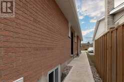 2 PIPERS GREEN Court Unit# 2 Kitchener