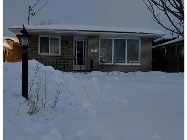 95 BURRWOOD Drive Unit# Lower Hamilton Ontario