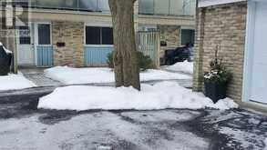 35 BRECKENRIDGE Drive Unit# 32 Kitchener