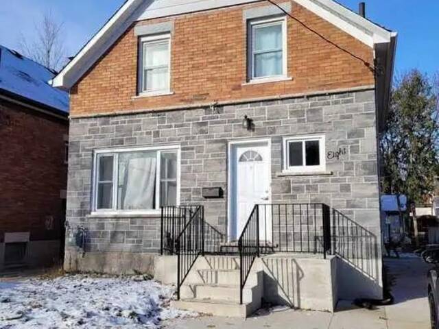 8 HERLAN Avenue Kitchener Ontario