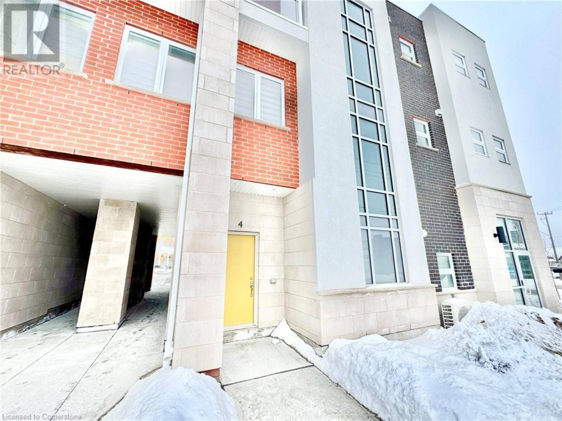 124 SEABROOK Drive Unit# 4 Kitchener