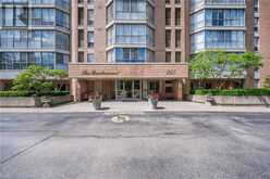 265 WESTCOURT Place Unit# 203 Waterloo