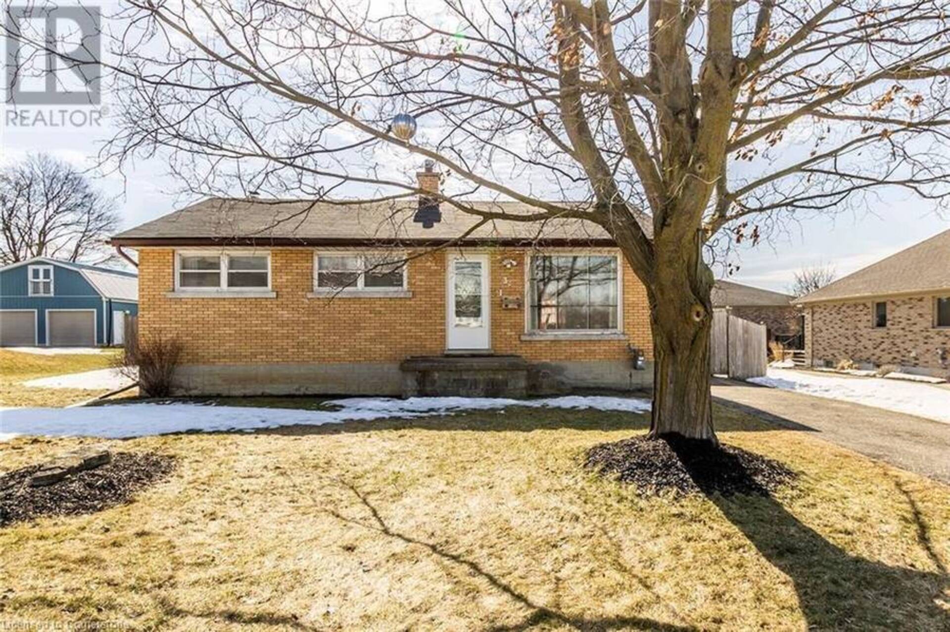 32 SCHWEITZER Street Kitchener