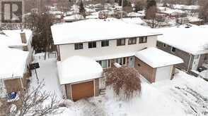 384 WESTWOOD Drive Kitchener