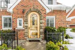 12 MCKENZIE Avenue Kitchener