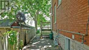 27 WELLINGTON Street N Unit# 1 Kitchener