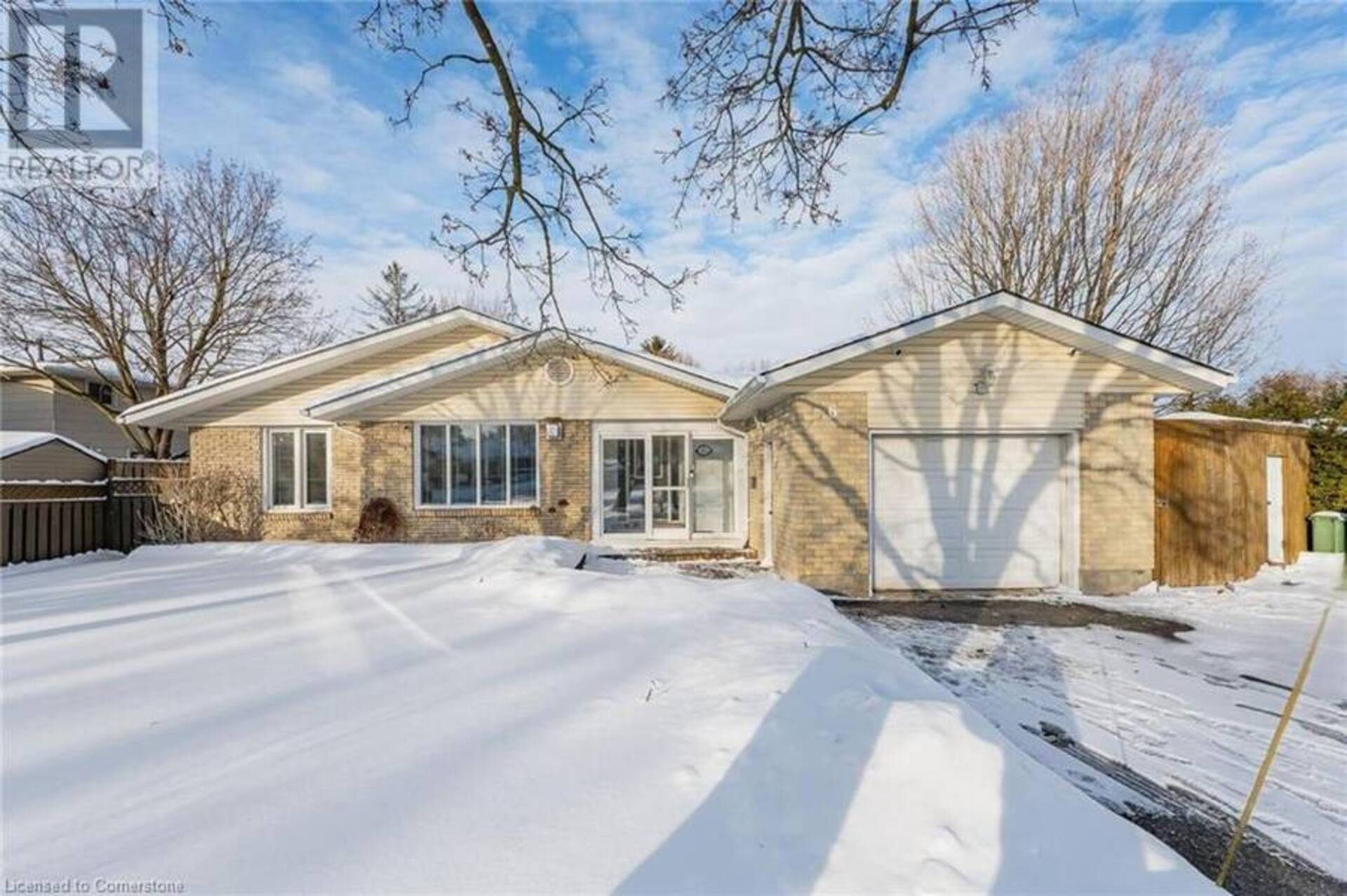 6 STIRLING Place Guelph