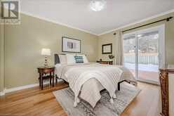 121 ERINBROOK Drive Kitchener