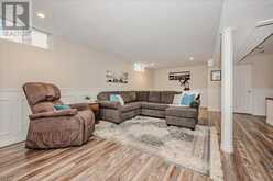 121 ERINBROOK Drive Kitchener