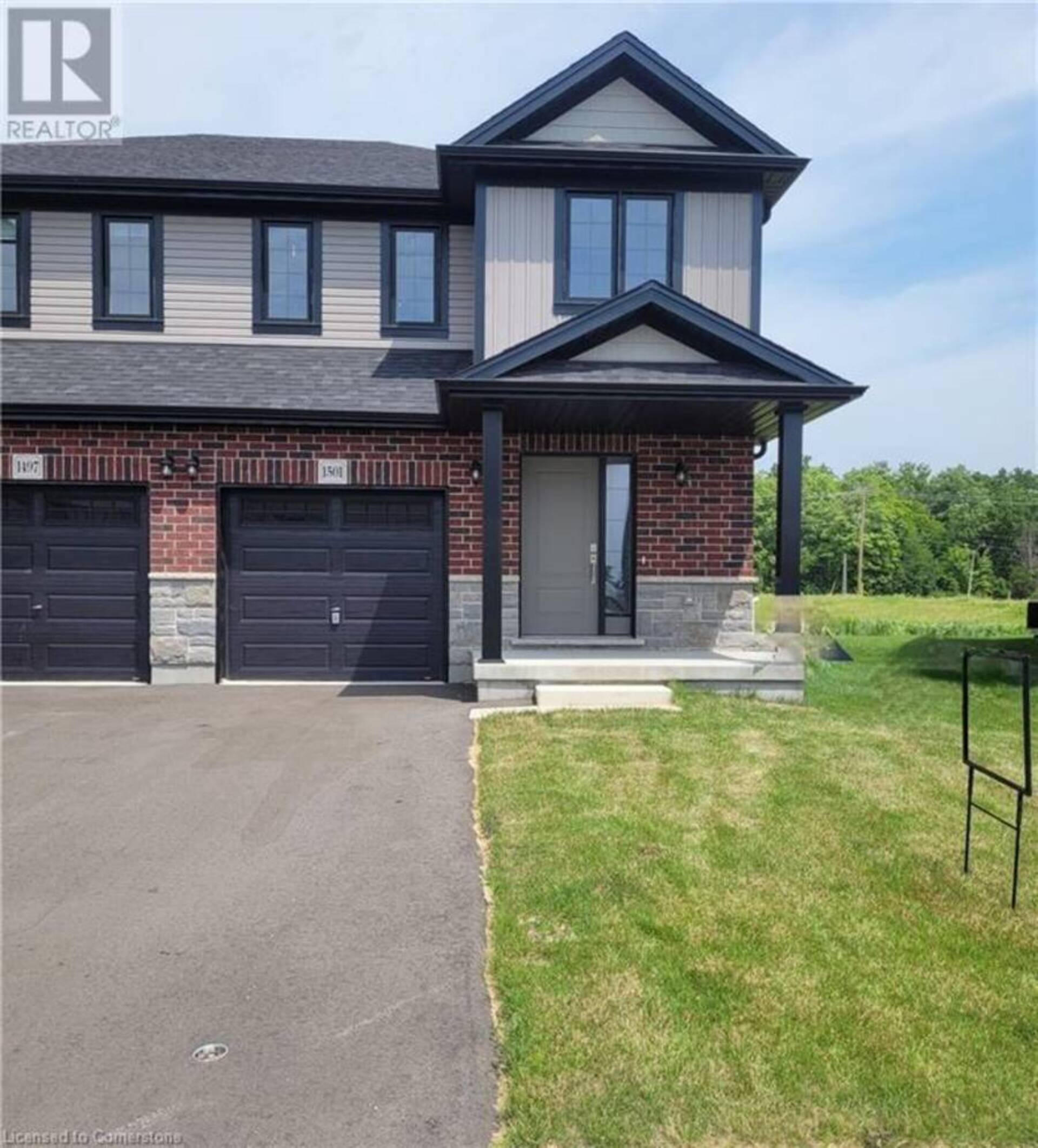 1501 DUNKIRK Avenue Woodstock