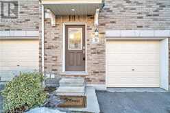 32 MARKHAM Trail Clarington