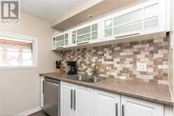 130 KINGSWOOD Drive Unit# 33 Kitchener