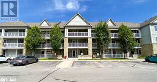 40 MULLIGAN Lane Unit# 102 Wasaga Beach