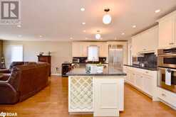 167 CROMPTON Drive Barrie