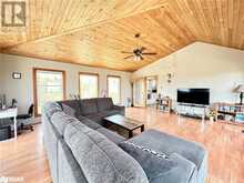 252 LAKESHORE Road N Meaford