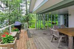 1 ISLAND SHAW Muskoka