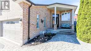 4 BROWN WOOD Drive Barrie