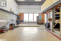 220 INDUSTRIAL Parkway S Unit# 23 Aurora