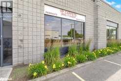 220 INDUSTRIAL Parkway S Unit# 23 Aurora