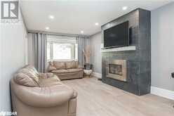 1 PINE SPRING Barrie