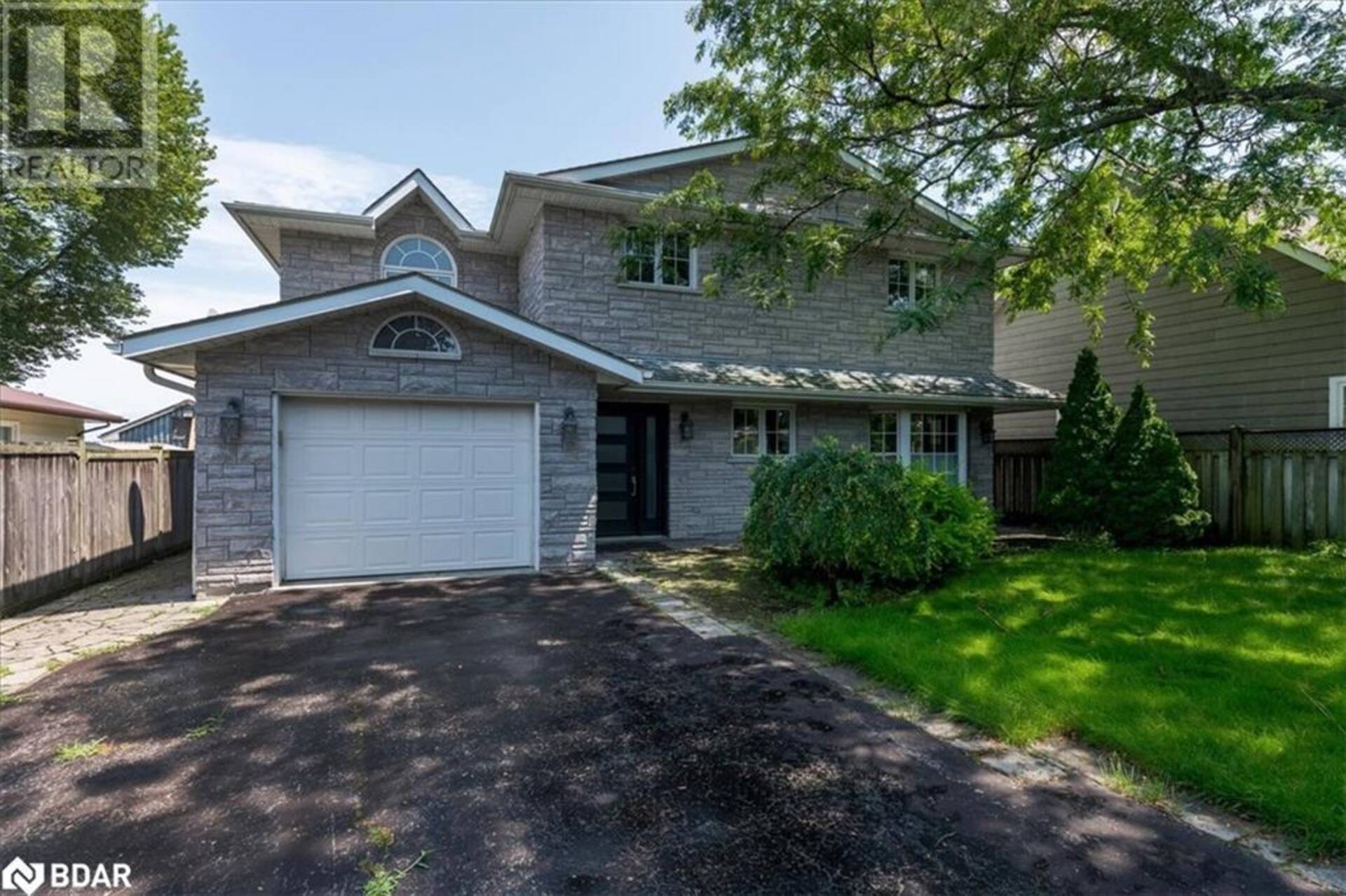 927 BARRY Avenue Innisfil