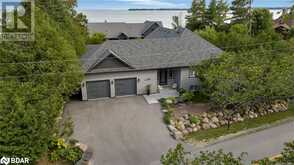 225 LAKESHORE Road W Oro-Medonte