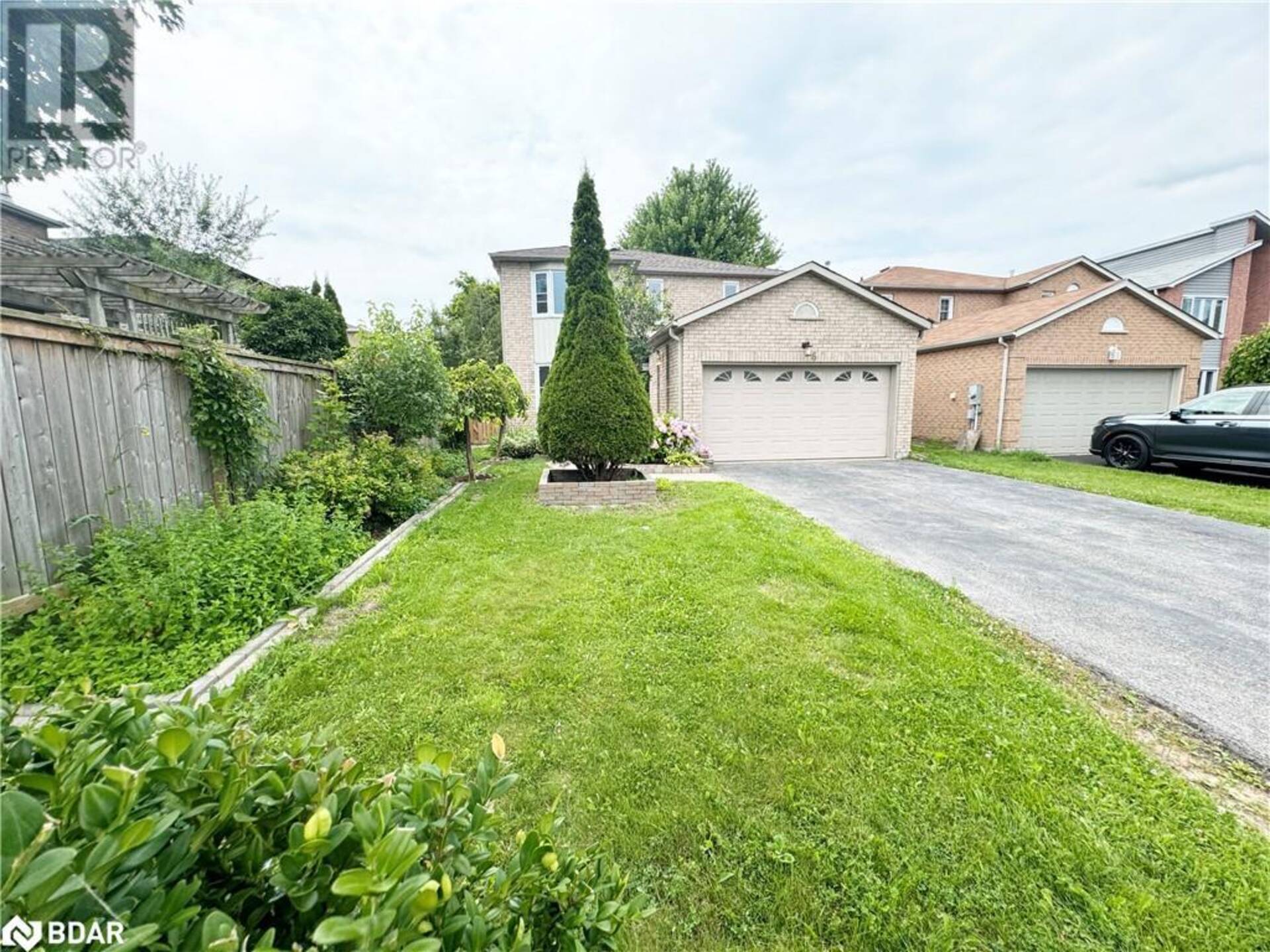 6 CARRUTHERS Crescent Barrie