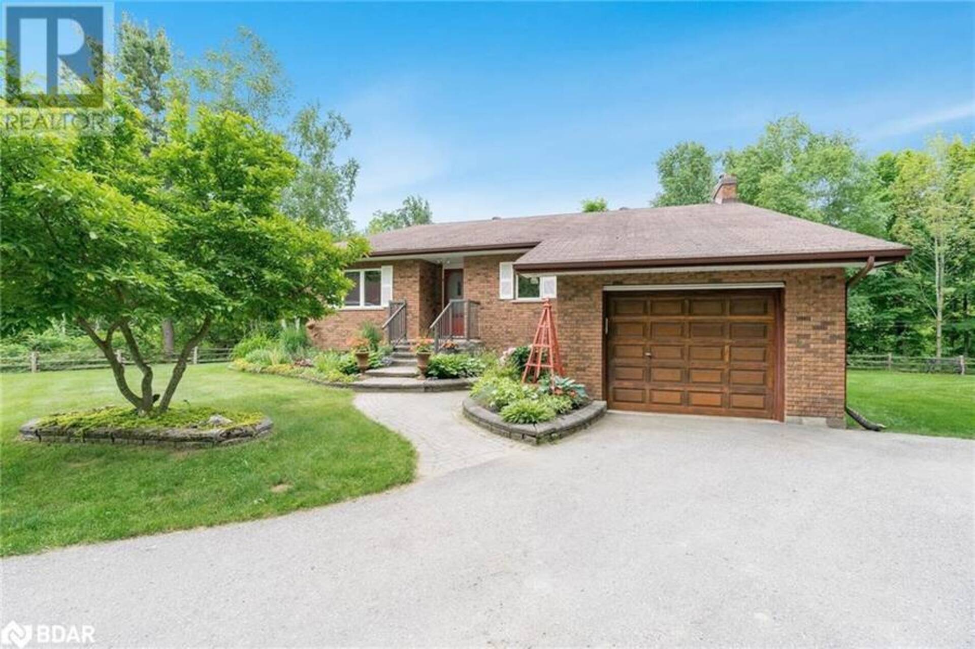 1512 SCARLETT Line Springwater