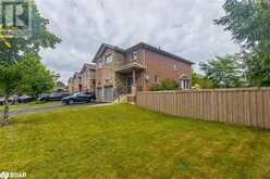 228H CRAWFORD Street Barrie