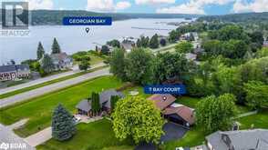 7 BAY Court Penetanguishene