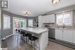 6 WHITE ELM Road Barrie