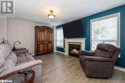 6 WHITE ELM Road Barrie